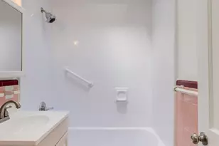 5882 Magdalena St, Philadelphia, PA 19128 - Photo 28