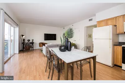 1030 N 2nd St #203, Philadelphia, PA 19123 - Photo 8