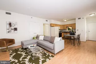 1030 N 2nd St, Philadelphia, PA 19123 - Photo 18