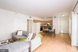 1030 N 2nd St, Philadelphia, PA 19123 - Photo 12