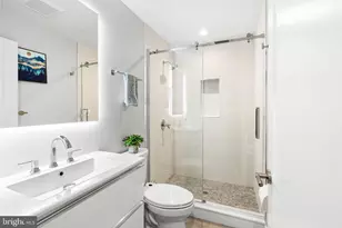 1215 Addison Walk, Philadelphia, PA 19147 - Photo 18