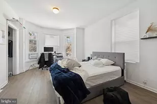 329 N 34th St, Philadelphia, PA 19104 - Photo 10