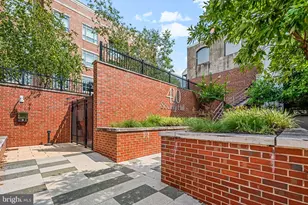 410 S Front St, Philadelphia, PA 19147 - Photo 40