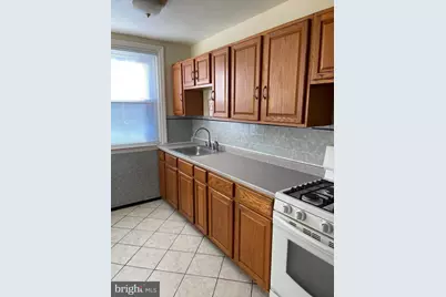 222 W Colonial Street, Philadelphia, PA 19126 - Photo 6