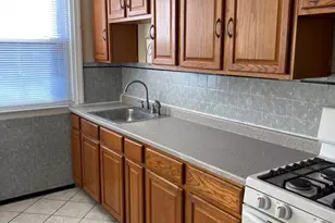 222 W Colonial St, Philadelphia, PA 19126 - Photo 6