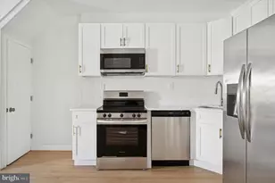 3110 Tasker St, Philadelphia, PA 19145 - Photo 10