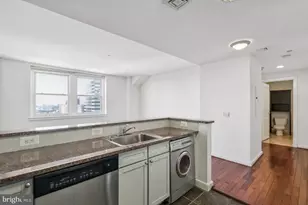 111 S 15th St, Philadelphia, PA 19102 - Photo 12