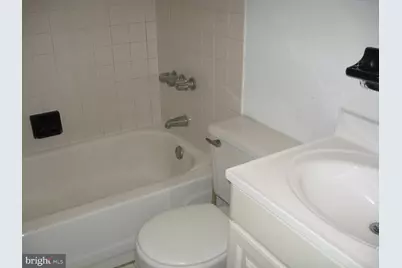 1048 South Street #3, Philadelphia, PA 19147 - Photo 6