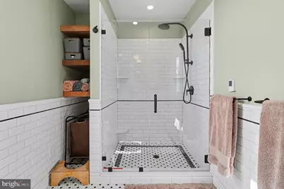 1410 Castle Avenue, Philadelphia, PA 19145 - Photo 32