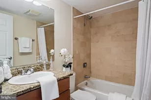 2001 Hamilton St, Philadelphia, PA 19130 - Photo 16