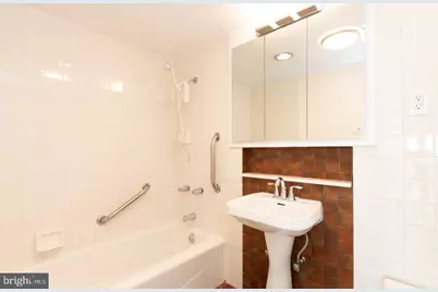 2401 Pennsylvania Avenue #20B27, Philadelphia, PA 19130 - Photo 8