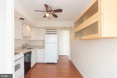 2401 Pennsylvania Avenue #20B27, Philadelphia, PA 19130 - Photo 22