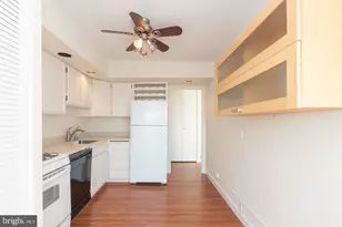 2401 Pennsylvania Ave, Philadelphia, PA 19130 - Photo 22