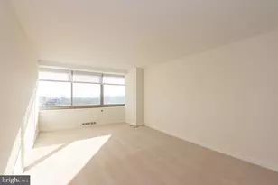 2401 Pennsylvania Ave, Philadelphia, PA 19130 - Photo 4