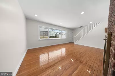 727 Sherrie Road, Philadelphia, PA 19115 - Photo 2