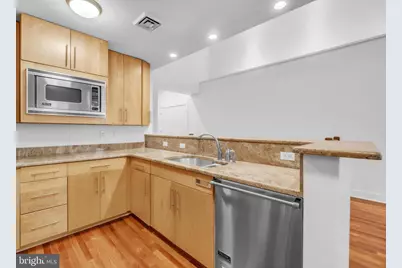 300 N 3rd Street #102, Philadelphia, PA 19106 - Photo 4