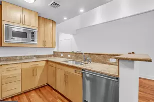 300 N 3rd St, Philadelphia, PA 19106 - Photo 4