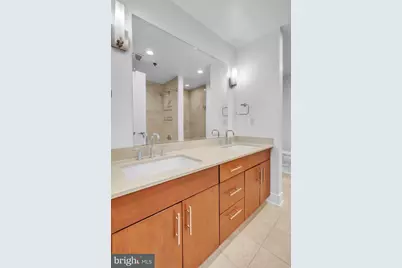 300 N 3rd Street #102, Philadelphia, PA 19106 - Photo 12
