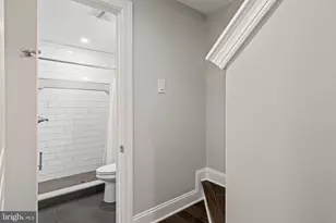 2051 Fernon St, Philadelphia, PA 19145 - Photo 14