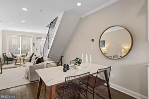 2051 Fernon St, Philadelphia, PA 19145 - Photo 10