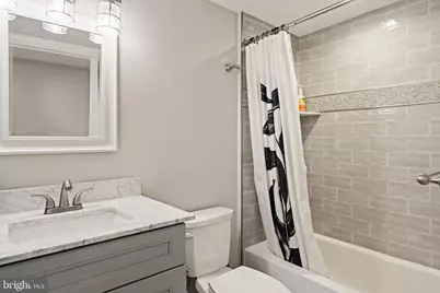 2051 Fernon Street, Philadelphia, PA 19145 - Photo 24