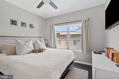 715 Brown Street #B, Philadelphia, PA 19123 - Photo 12