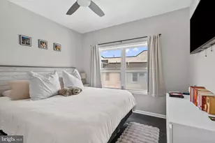 715 Brown St, Philadelphia, PA 19123 - Photo 12