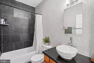 715 Brown St, Philadelphia, PA 19123 - Photo 18