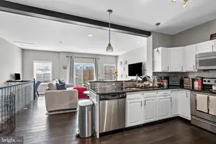 715 Brown St, Philadelphia, PA 19123 - Photo 10