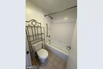 1100 Vine Street #P211, Philadelphia, PA 19107 - Photo 12