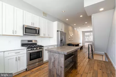 2017 E Hazzard Street, Philadelphia, PA 19125 - Photo 2