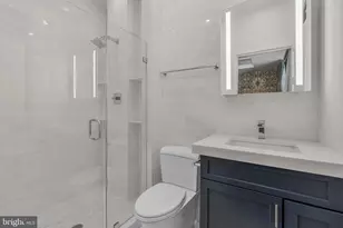 722 N 3rd St, Philadelphia, PA 19123 - Photo 32