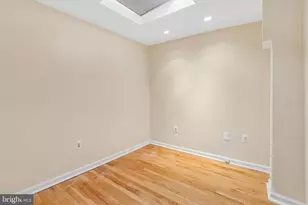 755 S Dorrance St, Philadelphia, PA 19146 - Photo 16