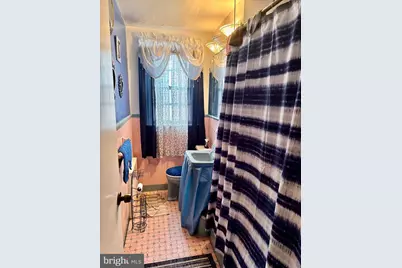 1239 E Cardeza Street, Philadelphia, PA 19119 - Photo 10