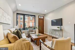 2518 Waverly St, Philadelphia, PA 19146 - Photo 8