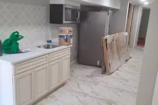 566 Sentner St, Philadelphia, PA 19120 - Photo 2