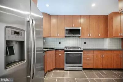 275 S 3rd Street, Philadelphia, PA 19106 - Photo 4