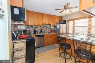 3349 Morning Glory Rd, Philadelphia, PA 19154 - Photo 4