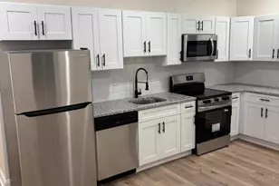 137 W Washington Ln, Philadelphia, PA 19144 - Photo 2