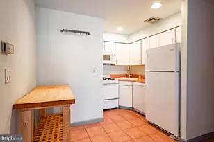 763 S 8th St, Philadelphia, PA 19147 - Photo 6