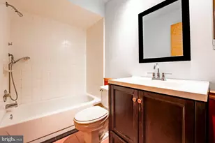 763 S 8th St, Philadelphia, PA 19147 - Photo 18