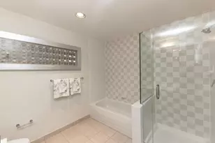 204 W Washington Square, Philadelphia, PA 19106 - Photo 24