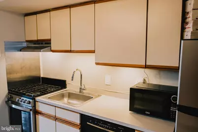 206 Brown Street #5, Philadelphia, PA 19123 - Photo 8