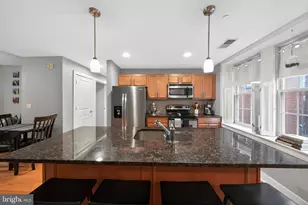 4300 Spruce St, Philadelphia, PA 19104 - Photo 14