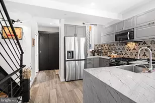 842 N Leithgow St, Philadelphia, PA 19123 - Photo 2