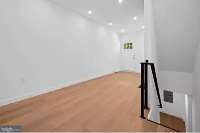 2215 N Mutter Street, Philadelphia, PA 19133 - Photo 2