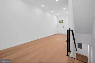 2215 N Mutter St, Philadelphia, PA 19133 - Photo 2