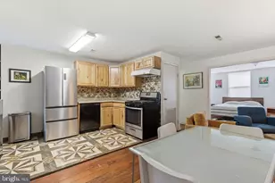 1640 Lombard St, Philadelphia, PA 19146 - Photo 12