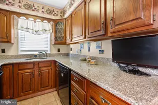 1713 Faunce St, Philadelphia, PA 19111 - Photo 4