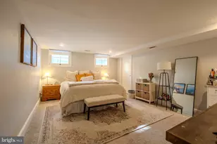 2302 Spruce St, Philadelphia, PA 19103 - Photo 12